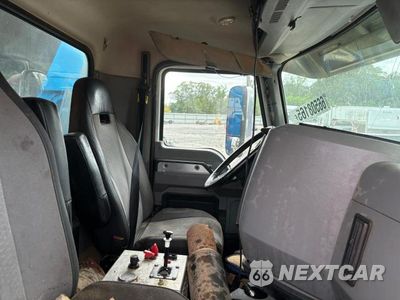 Piąte zdjęcie samochodu w środku: 2020 MACK GRANITE VIN:1M2GR4GC5LM014982 - miniatura