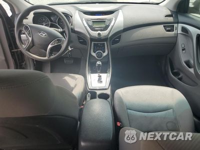 Zdjęcie 8 z 12 samochodu: 2011 HYUNDAI ELANTRA GLS VIN:5NPDH4AE0BH051211 - miniatura