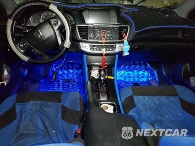 Zdjęcie 8 z 12 samochodu: 2015 HONDA ACCORD SPORT VIN:1HGCR2F57FA072951 - miniatura