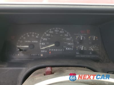 Zdjęcie 9 z 12 samochodu: 1998 CHEVROLET GMT-400 C1500 VIN:1GCEC14W2WZ146650 - miniatura