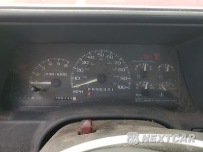 Zdjęcie 9 z 12 samochodu: 1998 CHEVROLET GMT-400 C1500 VIN:1GCEC14W2WZ146650 - miniatura