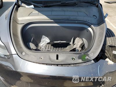 Zdjęcie 11 z 12 samochodu: 2024 TESLA MODEL Y VIN:7SAYGDEE2RF120734 - miniatura