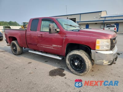 Czwarte zdjęcie samochodu z boku: 2007 CHEVROLET SILVERADO K2500 HEAVY DUTY K2500 HEAVY DUTY VIN:1GCHK29K47E571713 - miniatura