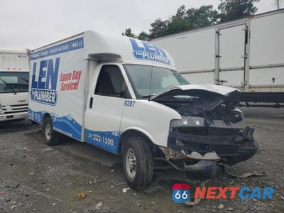 Czwarte zdjęcie samochodu z boku: 2021 CHEVROLET EXPRESS G3500 VIN:1HA0GRF70MN002288 - miniatura