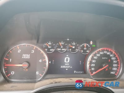 Zdjęcie 8 z 12 samochodu: 2016 GMC SIERRA K2500 DENALI VIN:1GT12UE8XGF123820 - miniatura