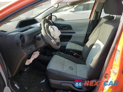 Zdjęcie 7 z 13 samochodu: 2012 TOYOTA PRIUS C VIN:JTDKDTB31C1012033 - miniatura