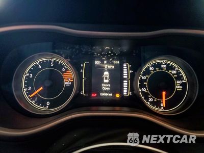 Zdjęcie 9 z 16 samochodu: 2017 JEEP CHEROKEE SPORT VIN:1C4PJLAB8HW623792 - miniatura