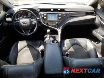 Zdjęcie 8 z 12 samochodu: 2019 TOYOTA CAMRY L VIN:4T1B11HK6KU245023 - miniatura