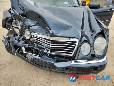 Zdjęcie 11 z 13 samochodu: 1996 MERCEDES-BENZ E 320 VIN:WDBJF55FXTJ004888 - miniatura