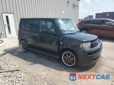 Czwarte zdjęcie samochodu z boku: 2006 TOYOTA SCION XB VIN:JTLKT324064064711 - miniatura
