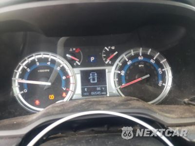 Zdjęcie 9 z 13 samochodu: 2015 TOYOTA 4RUNNER SR5/SR5 PREMIUM VIN:JTEBU5JR2F5220626 - miniatura