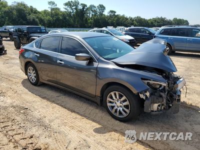 Czwarte zdjęcie samochodu z boku: 2017 NISSAN ALTIMA 2.5 VIN:1N4AL3AP8HC252622 - miniatura