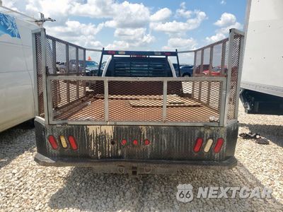 Zdjęcie 6 z 12 samochodu: 2006 CHEVROLET SILVERADO C3500 VIN:1GBJC34U46E274344 - miniatura