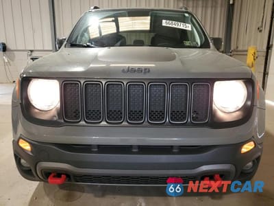 Piąte zdjęcie samochodu w środku: 2020 JEEP RENEGADE TRAILHAWK VIN:ZACNJBC15LPL93699 - miniatura