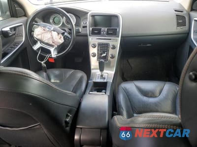 Zdjęcie 8 z 13 samochodu: 2012 VOLVO XC60 3.2 VIN:YV4952DL5C2318971 - miniatura