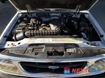 Zdjęcie 12 z 13 samochodu: 1996 FORD EXPLORER VIN:1FMDU34X2TZA58721 - miniatura