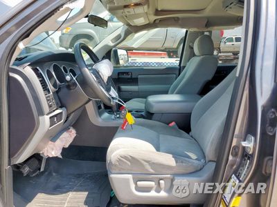 Zdjęcie 7 z 16 samochodu: 2016 TOYOTA SEQUOIA SR5 VIN:5TDBY5G13GS131377 - miniatura