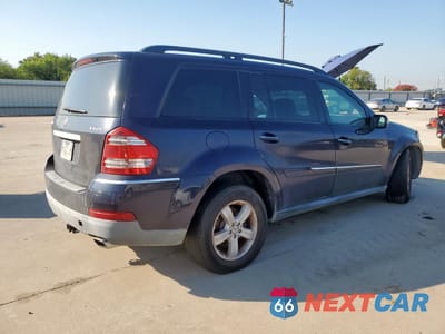 Trzecie zdjęcie samochodu z tyłu: 2007 MERCEDES-BENZ GL 450 4MATIC VIN:4JGBF71E17A284958 - miniatura