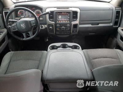 Zdjęcie 8 z 14 samochodu: 2015 RAM 2500 SLT VIN:3C6UR5MJXFG608689 - miniatura