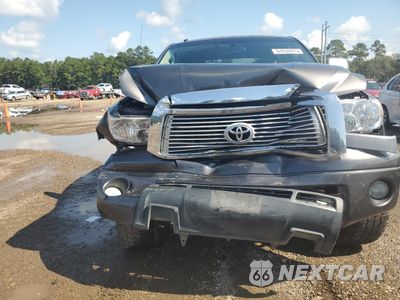 Piąte zdjęcie samochodu w środku: 2012 TOYOTA TUNDRA CREWMAX LIMITED VIN:5TFHW5F13CX243005 - miniatura