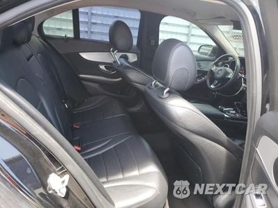 Zdjęcie 10 z 12 samochodu: 2015 MERCEDES-BENZ C 300 VIN:55SWF4JB5FU082803 - miniatura
