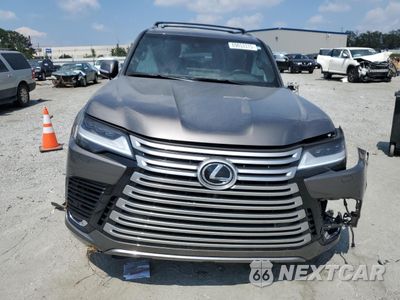 Piąte zdjęcie samochodu w środku: 2023 LEXUS LX 600 ULTRA LUXURY VIN:JTJLBACX2P4031319 - miniatura
