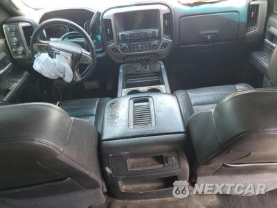 Zdjęcie 8 z 12 samochodu: 2016 GMC SIERRA K2500 DENALI VIN:1GT12UE87GF124696 - miniatura