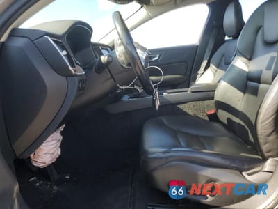 Zdjęcie 7 z 12 samochodu: 2019 VOLVO S60 T6 MOMENTUM VIN:7JRA22TK6KG002774 - miniatura