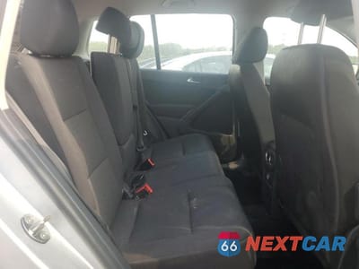 Zdjęcie 11 z 13 samochodu: 2017 VOLKSWAGEN TIGUAN S VIN:WVGAV7AX4HK054441 - miniatura