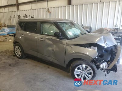 Czwarte zdjęcie samochodu z boku: 2023 KIA SOUL LX VIN:KNDJ23AU1P7867510 - miniatura