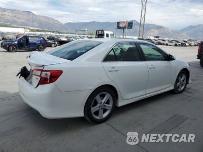 Trzecie zdjęcie samochodu z tyłu: 2014 TOYOTA CAMRY L VIN:4T1BF1FK9EU416274 - miniatura