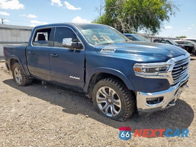 Czwarte zdjęcie samochodu z boku: 2023 RAM 1500 LONGHORN VIN:1C6SRFKT9PN658588 - miniatura