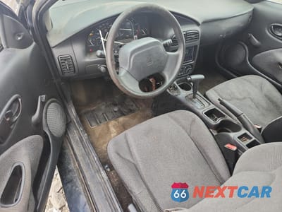 Zdjęcie 8 z 12 samochodu: 2002 SATURN SC1 VIN:1G8ZP12872Z214777 - miniatura