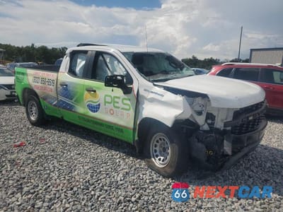 Czwarte zdjęcie samochodu z boku: 2020 CHEVROLET SILVERADO K1500 VIN:1GCRYAEH5LZ179205 - miniatura
