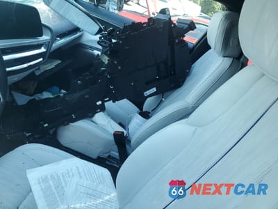 Zdjęcie 8 z 12 samochodu: 2024 CADILLAC LYRIQ LUXURY VIN:1GYKPPRK9RZ112493 - miniatura