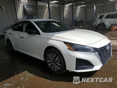 Czwarte zdjęcie samochodu z boku: 2025 NISSAN ALTIMA SV VIN:1N4BL4DV6SN400198 - miniatura