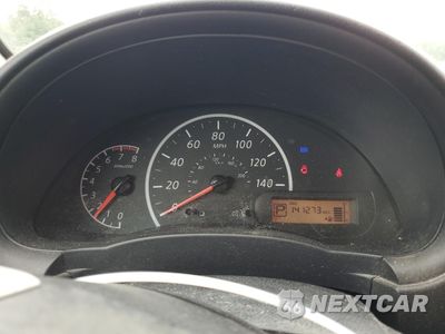 Zdjęcie 9 z 15 samochodu: 2018 NISSAN VERSA S VIN:3N1CN7AP6JL859281 - miniatura