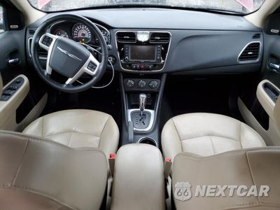 Zdjęcie 8 z 14 samochodu: 2011 CHRYSLER 200 LIMITED VIN:1C3BC2FG5BN533049 - miniatura