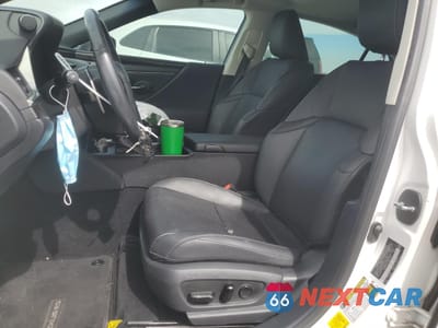 Zdjęcie 7 z 13 samochodu: 2021 LEXUS ES 300H VIN:58ADA1C15MU001656 - miniatura