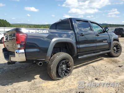Trzecie zdjęcie samochodu z tyłu: 2019 TOYOTA TACOMA DOUBLE CAB VIN:3TMCZ5AN8KM220724 - miniatura