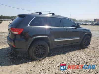 Trzecie zdjęcie samochodu z tyłu: 2013 JEEP GRAND CHEROKEE LAREDO VIN:1C4RJFAG4DC631115 - miniatura