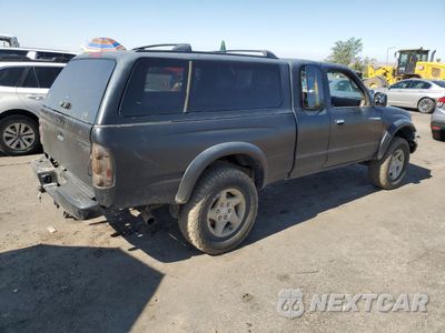 Trzecie zdjęcie samochodu z tyłu: 2001 TOYOTA TACOMA XTRACAB VIN:5TEWN72N81Z865104 - miniatura