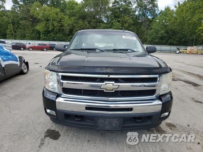 Piąte zdjęcie samochodu w środku: 2011 CHEVROLET SILVERADO K1500 LT VIN:1GCRKSE30BZ258923 - miniatura