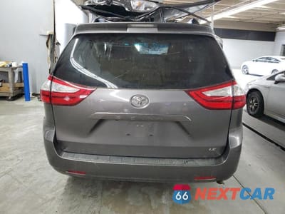Zdjęcie 6 z 14 samochodu: 2016 TOYOTA SIENNA LE VIN:5TDKK3DC8GS730612 - miniatura
