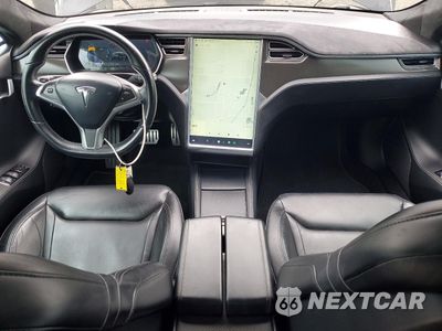 Zdjęcie 8 z 13 samochodu: 2014 TESLA MODEL S VIN:5YJSA1H20EFP63436 - miniatura