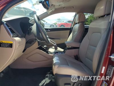Zdjęcie 7 z 14 samochodu: 2017 HYUNDAI TUCSON LIMITED VIN:KM8J33A49HU411606 - miniatura