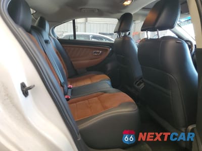 Zdjęcie 10 z 12 samochodu: 2011 FORD TAURUS SHO VIN:1FAHP2KT8BG190633 - miniatura