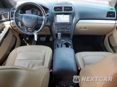Zdjęcie 8 z 17 samochodu: 2017 FORD EXPLORER XLT VIN:1FM5K8D85HGC75540 - miniatura