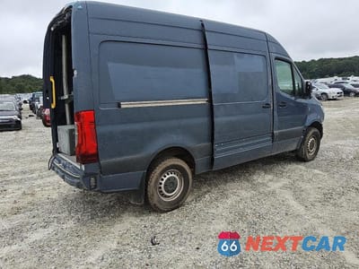 Trzecie zdjęcie samochodu z tyłu: 2019 MERCEDES-BENZ SPRINTER 2500 VIN:WD4PF0CD7KP035114 - miniatura