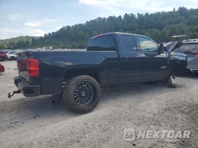 Piąte zdjęcie samochodu w środku: 2017 CHEVROLET SILVERADO K1500 LT VIN:1GCVKREC8HZ408387 - miniatura